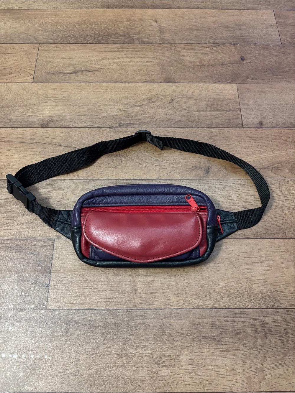Black red purple leather Fanny pack waist bag vintage 90s adjustable strap Y2K
